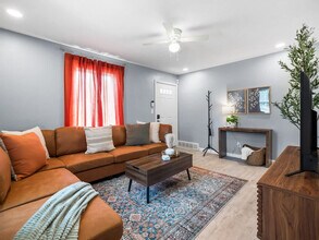 1906 N Leavitt Rd, Unit SI ID1496120P in Lorain, OH - Foto de edificio - Building Photo