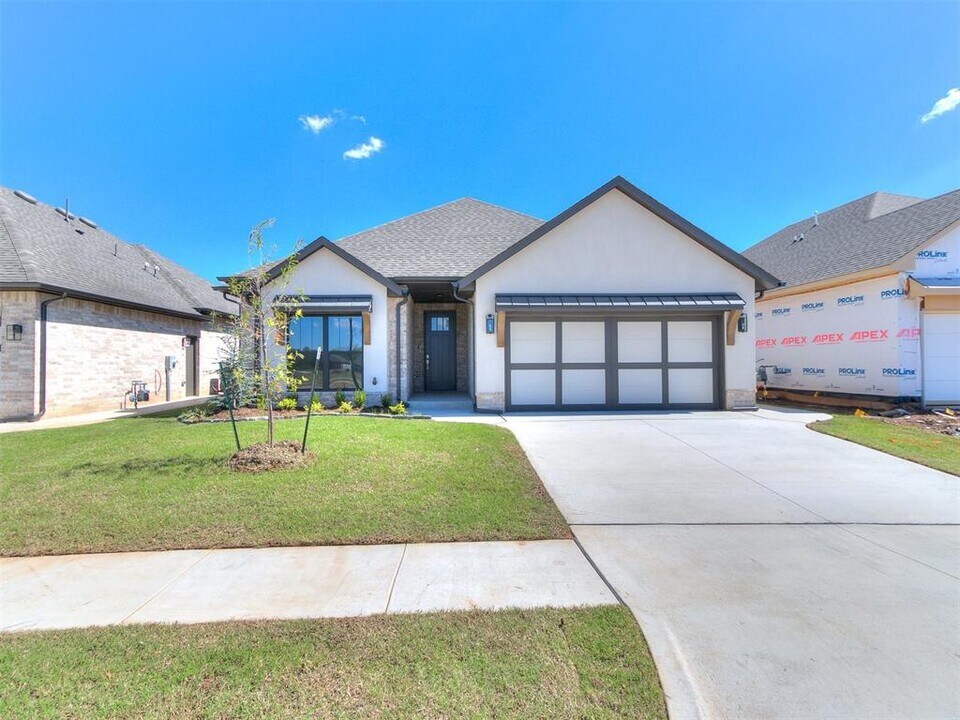 13400 Sandoval Blvd in Oklahoma City, OK - Building Photo