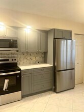 12800 SW 7th Ct in Pembroke Pines, FL - Building Photo - Building Photo