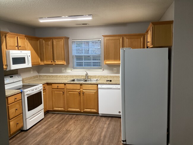 7800 Rabbits Foot Ln in Charlotte, NC - Building Photo - Building Photo