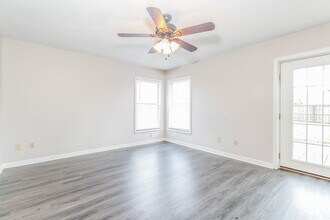 2002 Kinder Ct in Orlando, FL - Building Photo - Building Photo
