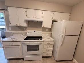 3611 E 41st St in Des Moines, IA - Building Photo - Building Photo