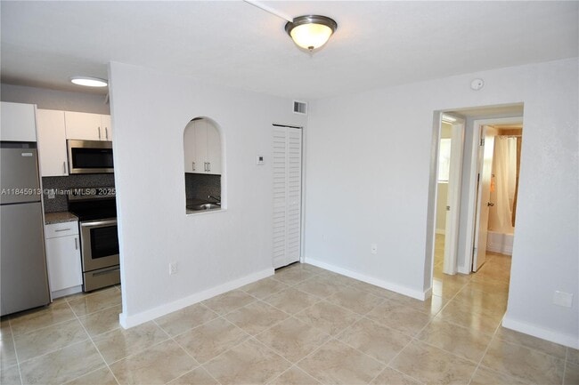 1398 NW 61st St in Miami, FL - Building Photo - Building Photo