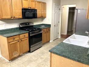 406 Crested View Dr in Loganville, GA - Building Photo - Building Photo