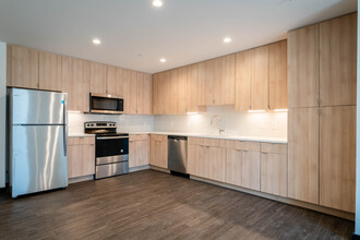 Noles Court in Buffalo, NY - Building Photo - Interior Photo