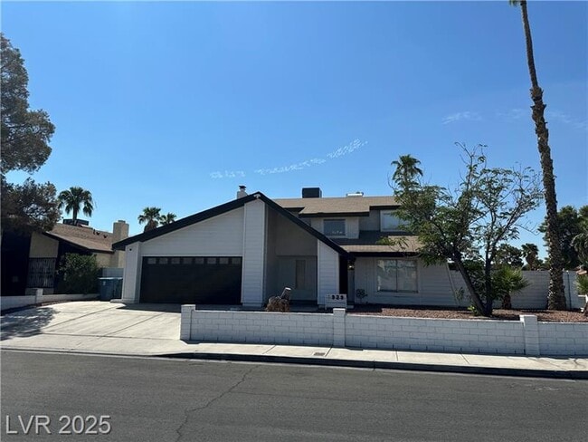 property at 5929 W Cherokee Ave