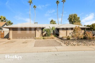 4426 W Crocus Dr in Glendale, AZ - Building Photo