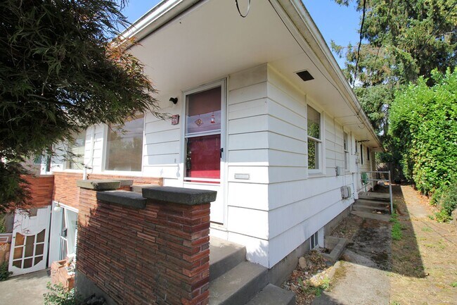 11-17 NE 56th in Portland, OR - Building Photo - Building Photo
