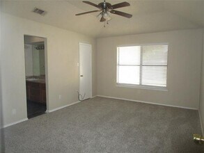 5901 Chapel Downs Ct in Arlington, TX - Building Photo - Building Photo