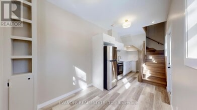 29 Leahann Dr in Toronto, ON - Building Photo - Building Photo