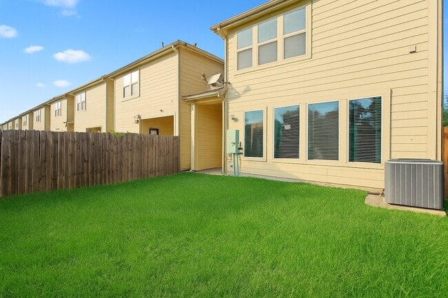 property at 5166 Oasis Park Ln