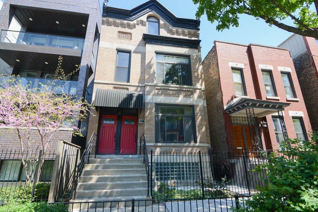 949 N Winchester Ave, Unit G09C in Chicago, IL - Building Photo