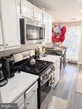 14491 Black Horse Ct in Centreville, VA - Building Photo - Building Photo