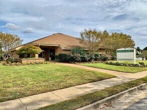 4813 Ashbury Ln in Virginia Beach, VA - Building Photo - Building Photo