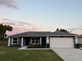 15725 SE 97th Ave in Summerfield, FL - Building Photo