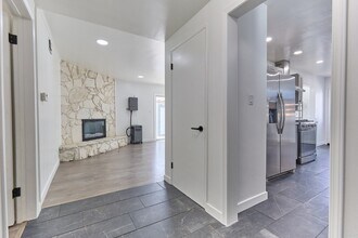 1410 Central Ave in Fullerton, CA - Building Photo - Building Photo