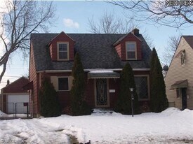 19400 Libby Rd in Maple Heights, OH - Building Photo