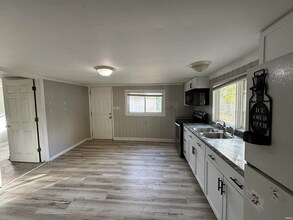 800 Clark St in Kokomo, IN - Building Photo - Building Photo