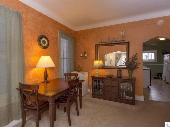 127 N 28th Ave W in Duluth, MN - Building Photo - Building Photo