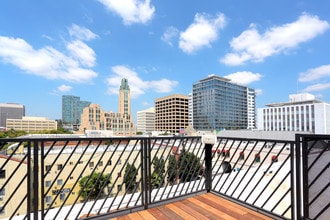 Kodo in Los Angeles, CA - Foto de edificio - Building Photo