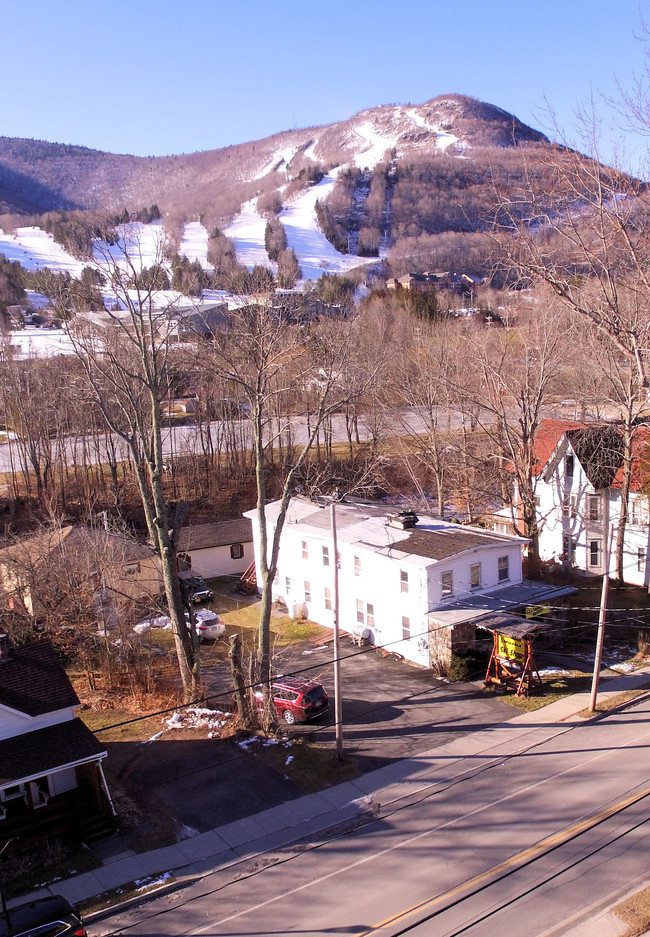 Ski Shop & Apartments