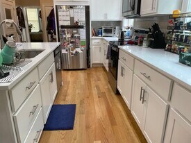 60 Foster St, Unit 2 in Boston, MA - Building Photo