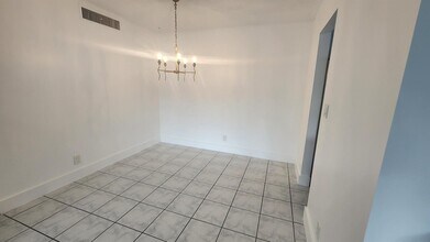 517 Dotterel Rd, Unit Dotrell in Delray Beach, FL - Foto de edificio - Building Photo