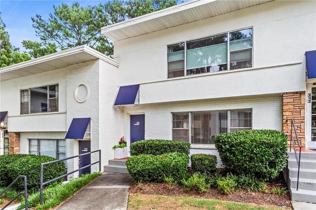 2250 Cheshire Bridge Rd NE in Atlanta, GA - Building Photo - Building Photo