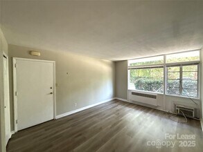 2126 E 7th St in Charlotte, NC - Building Photo - Building Photo