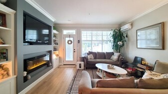 45462 Tamihi Way in Chilliwack, BC - Building Photo