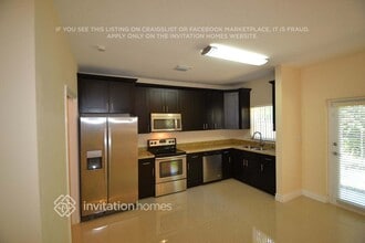 2401 NE 15th Ave in Wilton Manors, FL - Building Photo - Building Photo