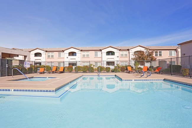 Sonoma Palms in Las Vegas, NV - Foto de edificio - Building Photo
