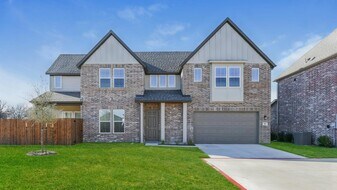 407 Thornton Ct in Saginaw, TX - Building Photo