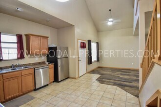 4307 154th St in Urbandale, IA - Building Photo - Building Photo