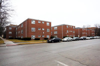 2439-2451 W Bryn Mawr Ave in Chicago, IL - Foto de edificio - Building Photo