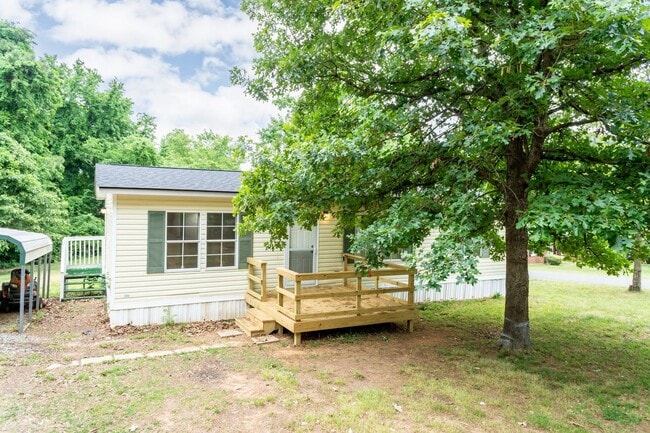 property at 125 Barracks Rd