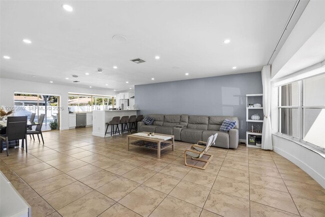 3460 N 46th Ave in Hollywood, FL - Building Photo - Building Photo