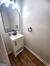2316 Strathmoor Manor Dr in Lithonia, GA - Foto de edificio - Building Photo