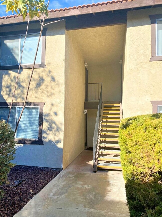 1331 N El Prado St in Ridgecrest, CA - Building Photo - Building Photo