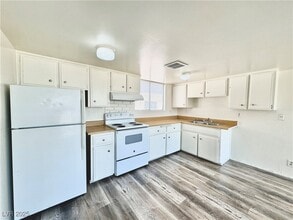 922 N 1st St in Las Vegas, NV - Building Photo - Building Photo
