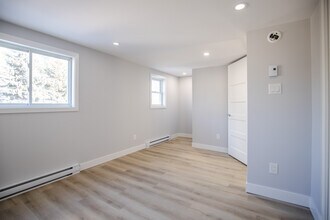 54 Rue de Verdun in Gatineau, QC - Building Photo - Building Photo