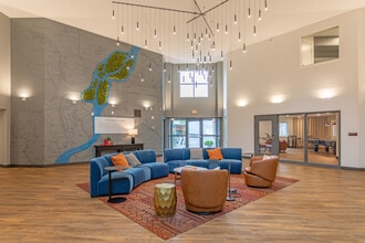 Regency Park in St. Cloud, MN - Foto de edificio - Interior Photo