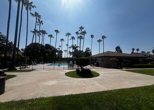 1219 Caminito Pimienta in San Diego, CA - Building Photo - Building Photo