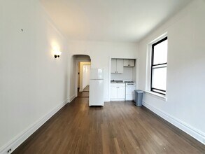 163 E 87th St in New York, NY - Building Photo - Building Photo