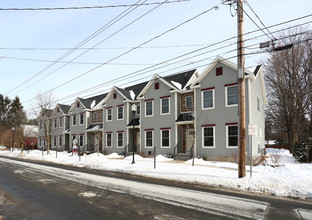 Saratoga Six in Saratoga Springs, NY - Building Photo - Building Photo