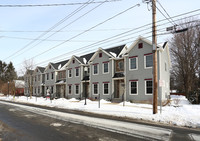 Saratoga Six in Saratoga Springs, NY - Foto de edificio - Building Photo