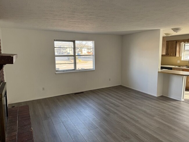 2511 S Ingram Mill Rd in Springfield, MO - Building Photo - Building Photo