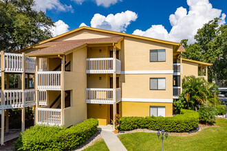 Belleair Pines in Clearwater, FL - Building Photo - Building Photo