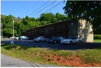 7663 N Bishop Dr in Chattanooga, TN - Building Photo