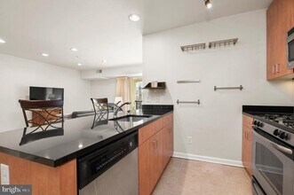 1134 Cove Rd-Unit -302 in Annapolis, MD - Building Photo - Building Photo